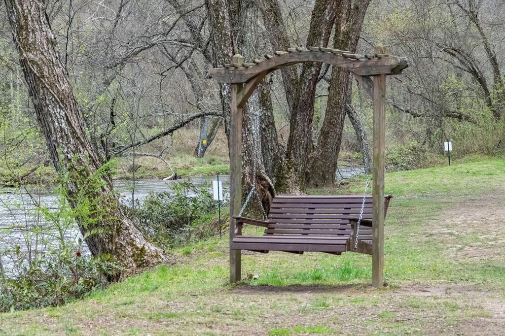 Blue Ridge, Georgia, 30513, United States, 4 Bedrooms Bedrooms, ,3 BathroomsBathrooms,Residential,For Sale,1919081