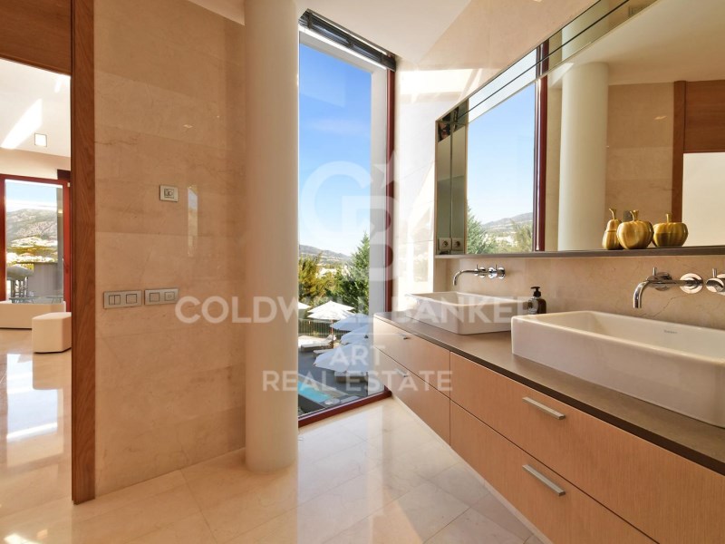 Marbella, Andalusia, ES, 5 Bedrooms Bedrooms, ,6 BathroomsBathrooms,Residential,For Sale,1793591