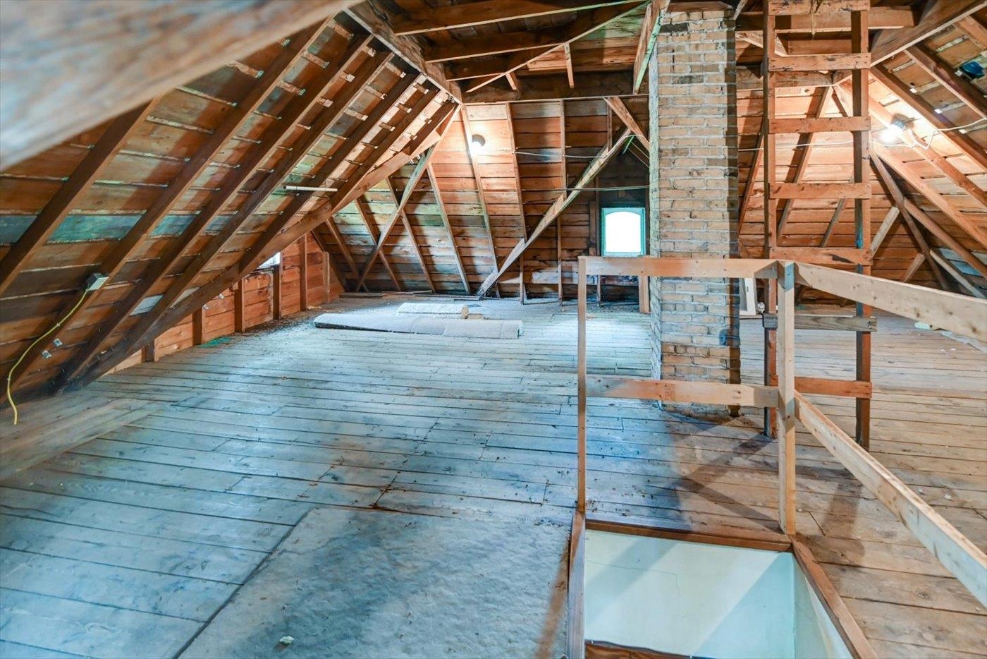 Mazomanie, Wisconsin, 53560, United States, 4 Bedrooms Bedrooms, ,2 BathroomsBathrooms,Residential,For Sale,1902968