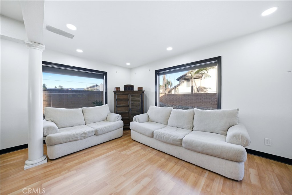 Fontana, California, 92336, United States, 3 Bedrooms Bedrooms, ,2 BathroomsBathrooms,Residential,For Sale,2028029