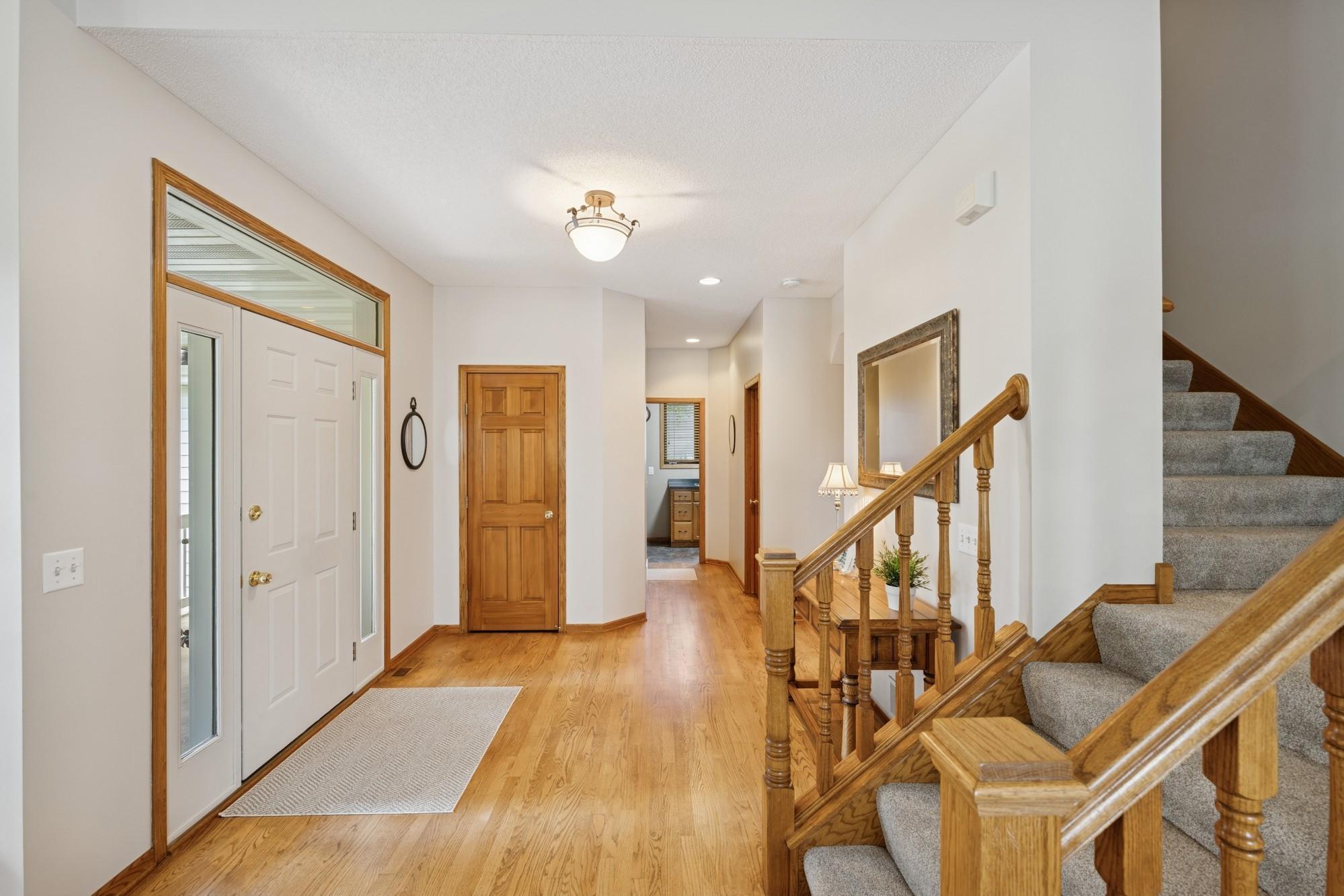 Lakeville, Minnesota, 55044, United States, 5 Bedrooms Bedrooms, ,4 BathroomsBathrooms,Residential,For Sale,1901941
