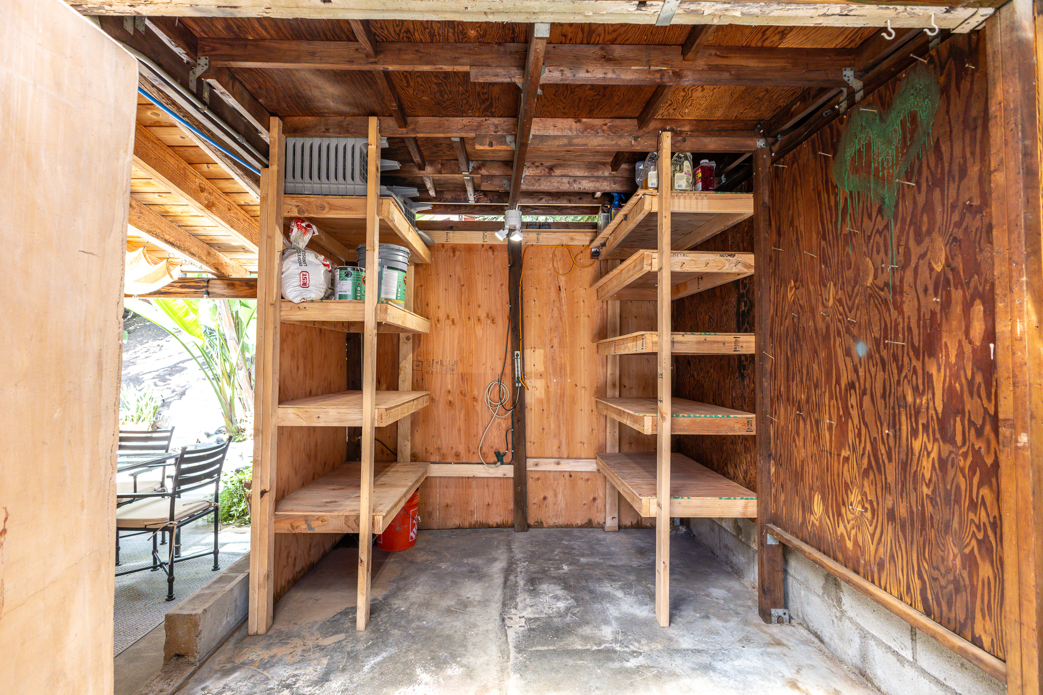  927 Pine Grove Ave - 物件實景