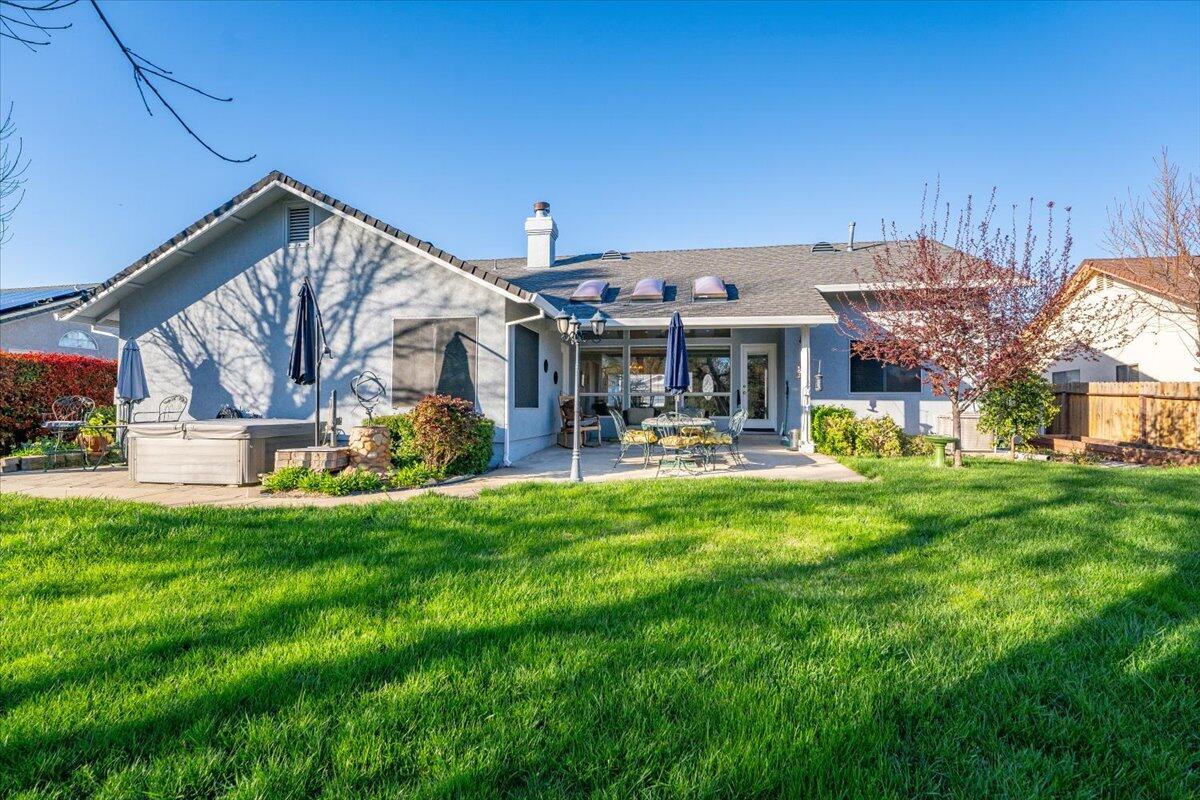 Redding, California, 96001, United States, 3 Bedrooms Bedrooms, ,2 BathroomsBathrooms,Residential,For Sale,1949690