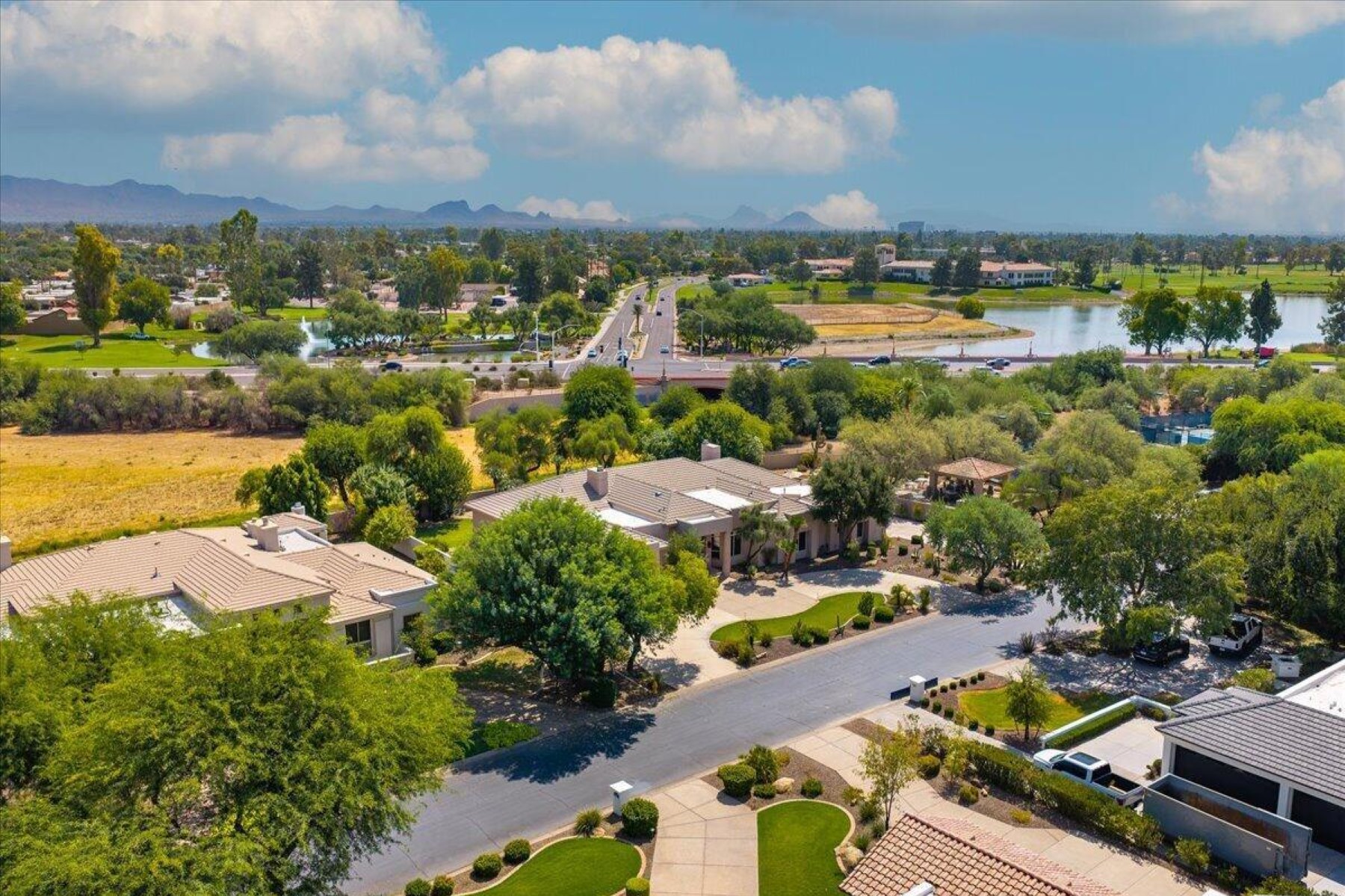  7124 E Foothill Drive  Paradise Valley, AZ - 物件實景