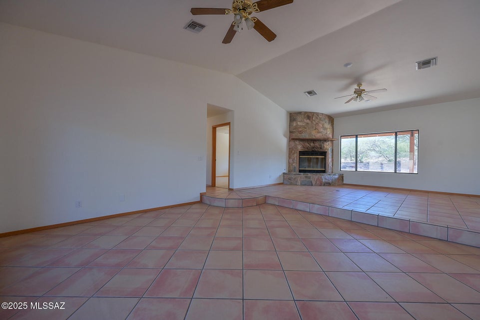 Tucson, Arizona, 85747, United States, 4 Bedrooms Bedrooms, ,4 BathroomsBathrooms,Residential,For Sale,1978909