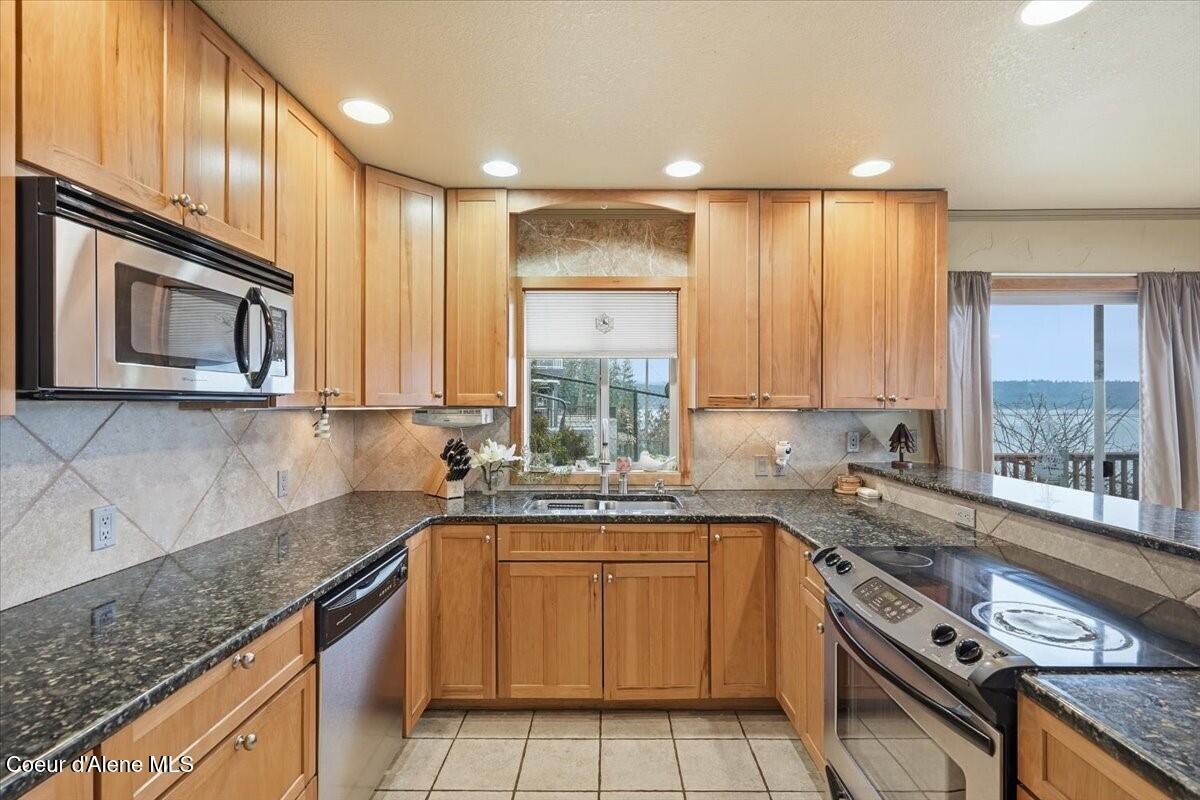 Coeur d'Alene, Idaho, 83814, United States, 3 Bedrooms Bedrooms, ,Residential,For Sale,2012334