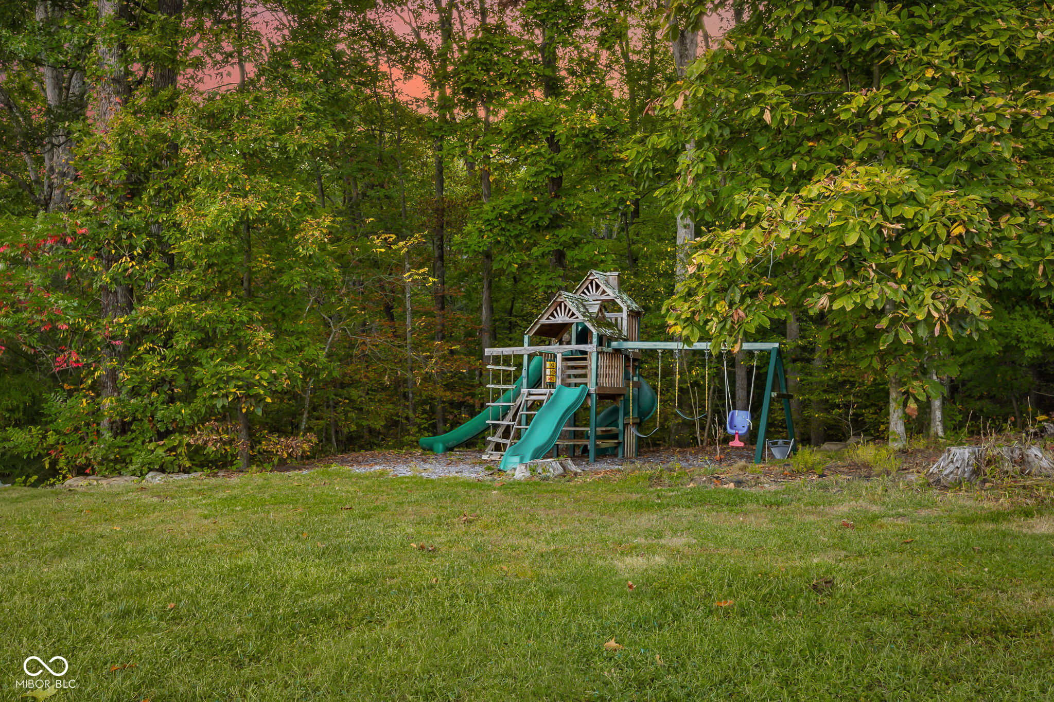 Columbus, Indiana, 47201, United States, 5 Bedrooms Bedrooms, ,6 BathroomsBathrooms,Residential,For Sale,1982008