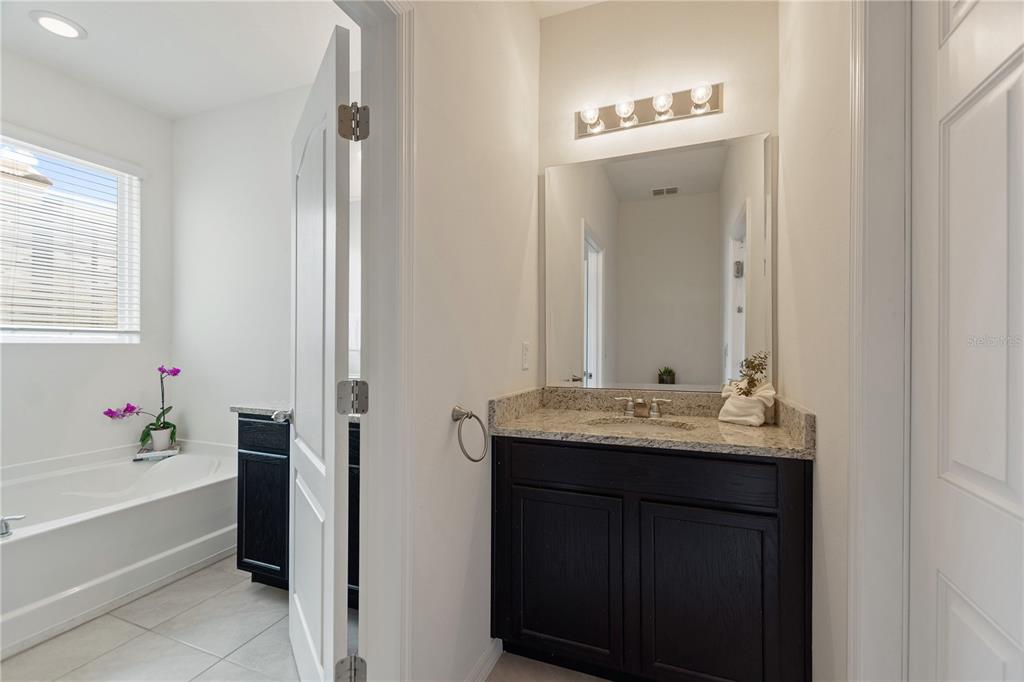 Davenport, Florida, 33837, United States, 7 Bedrooms Bedrooms, ,6 BathroomsBathrooms,Residential,For Sale,1883075