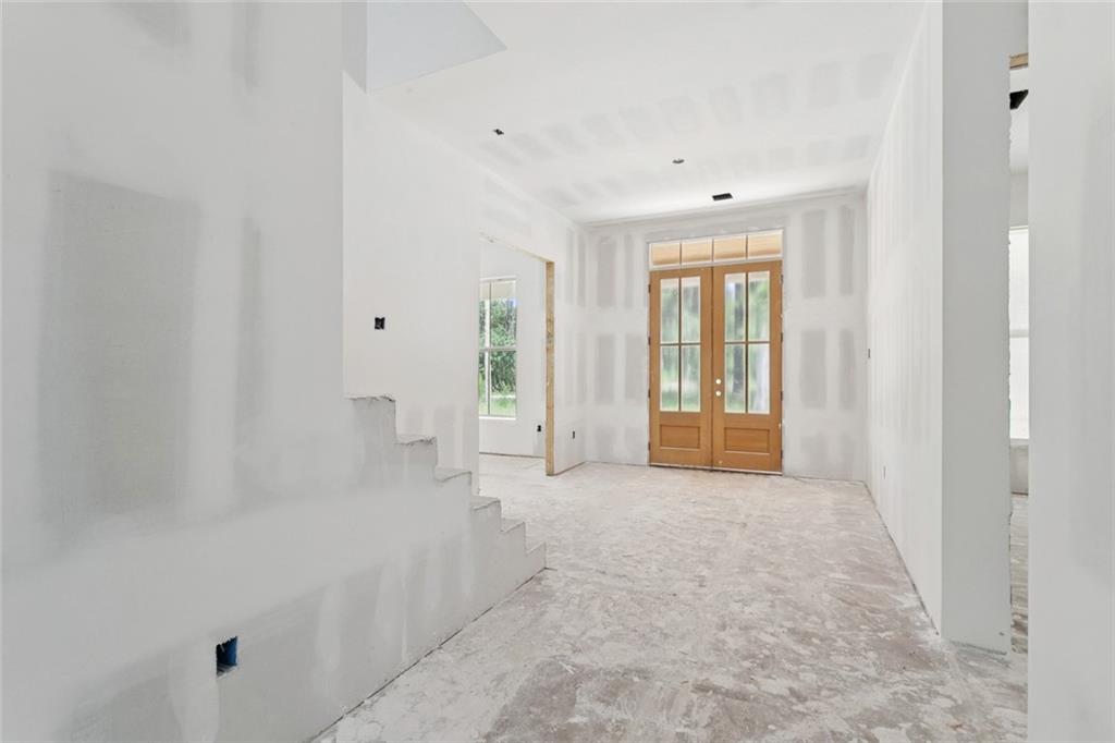 Covington, Louisiana, 70433, United States, 5 Bedrooms Bedrooms, ,5 BathroomsBathrooms,Residential,For Sale,1989575