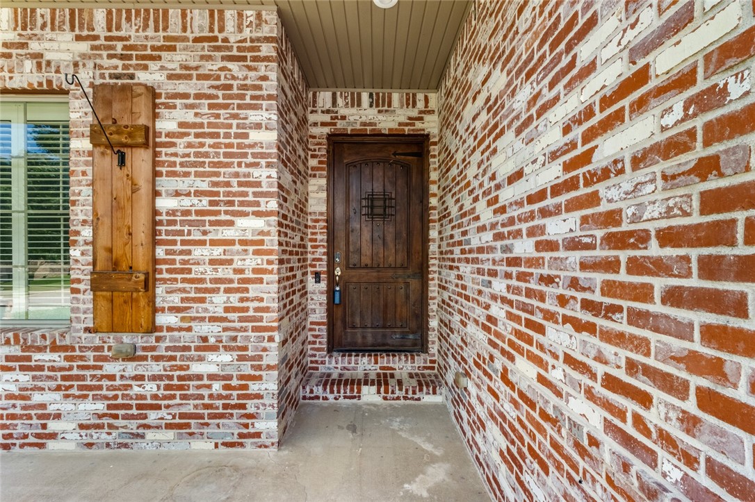 Rogers, Arkansas, 72758, United States, 5 Bedrooms Bedrooms, ,4 BathroomsBathrooms,Residential,For Sale,1882904