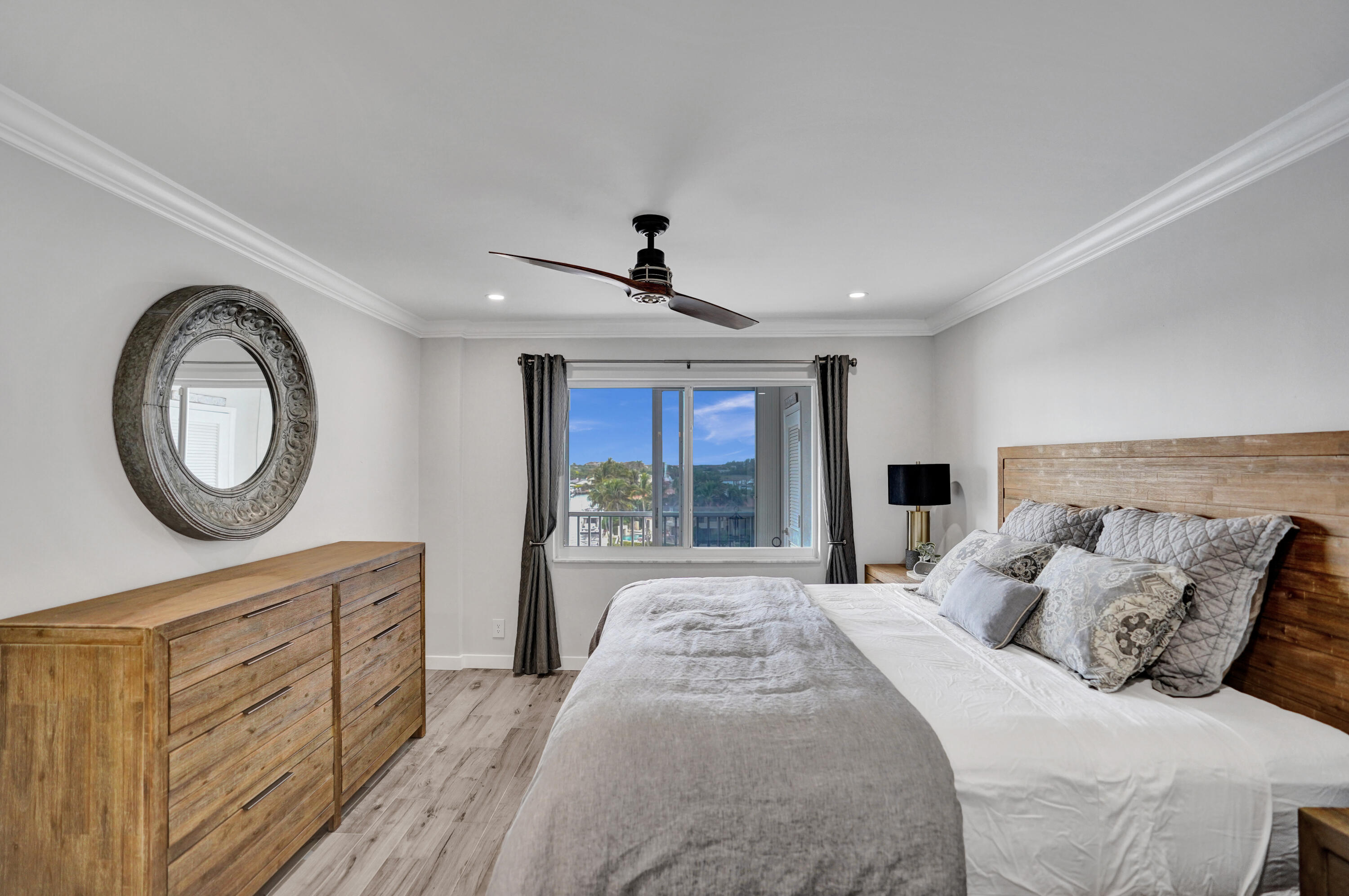 Highland Beach, Florida, 33487, United States, 2 Bedrooms Bedrooms, ,2 BathroomsBathrooms,Residential,For Sale,1828611