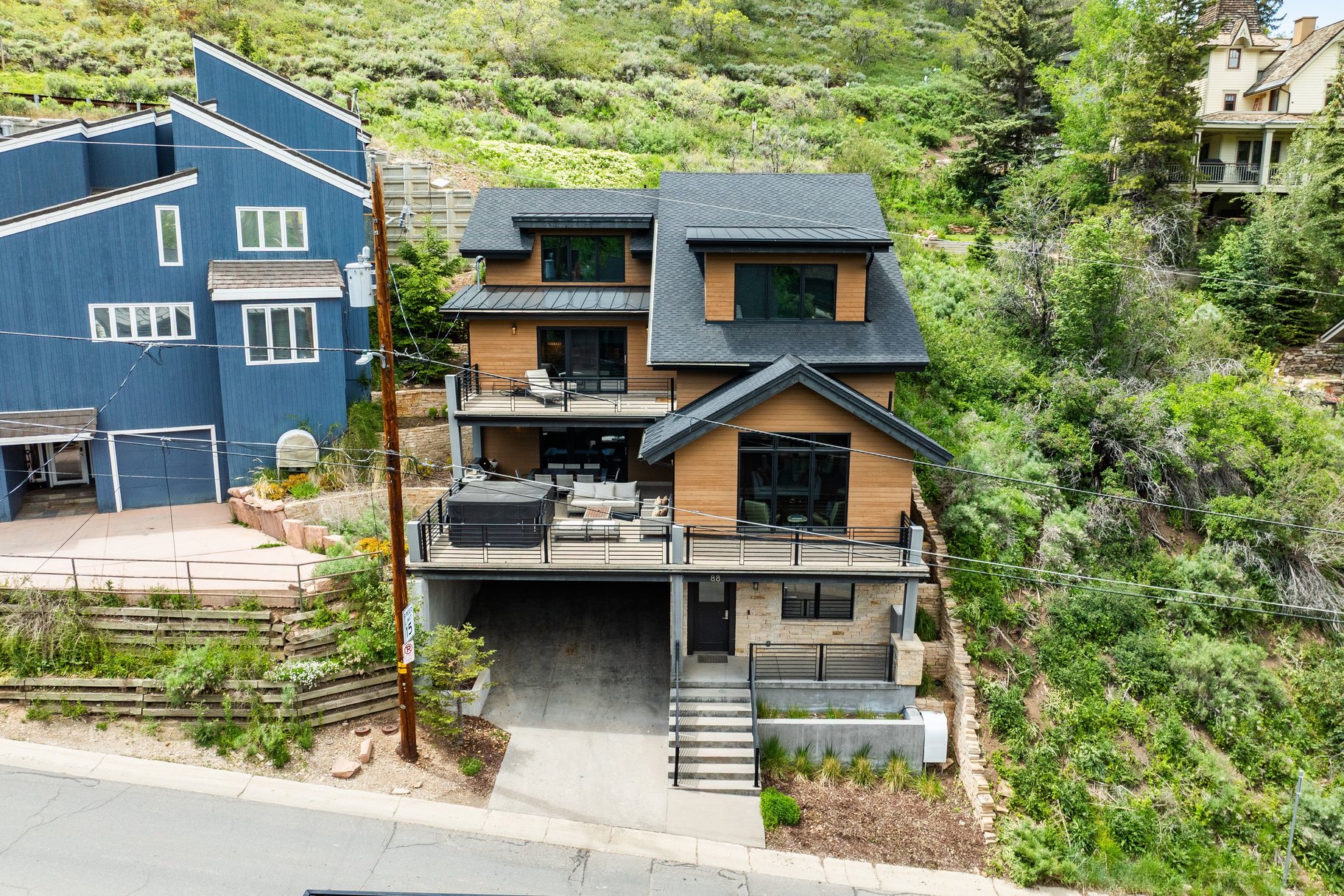  Luxury 5-Bedroom Old Town Home steps from Quit ’N Time Run - 物件實景