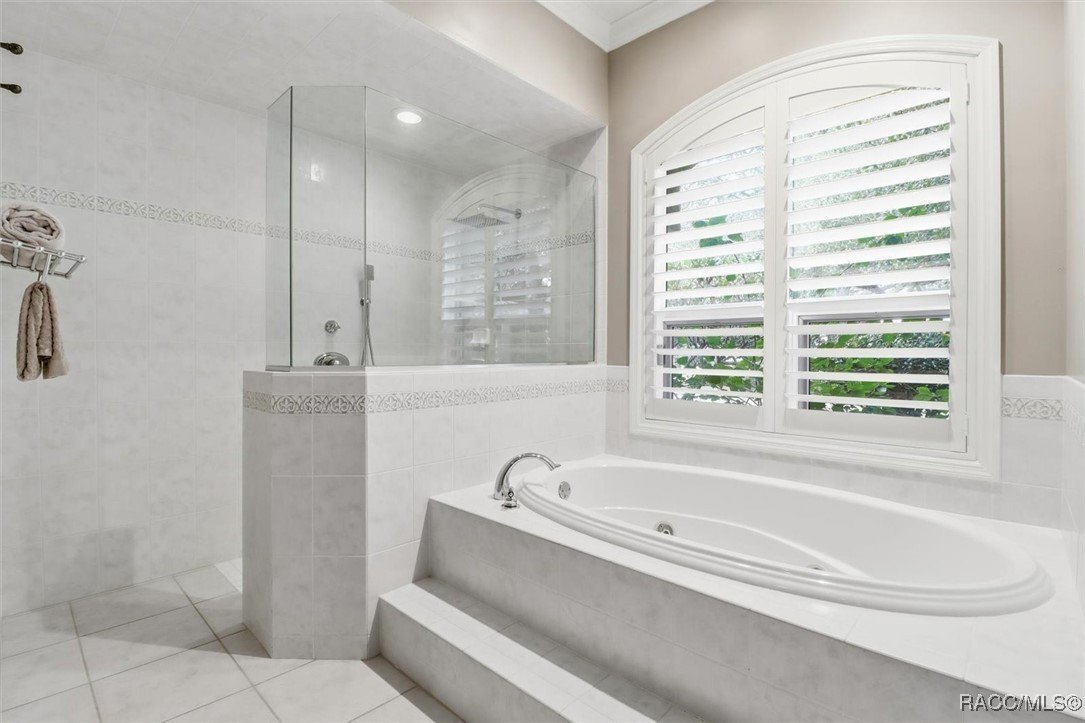 Lecanto, Florida, 34461, United States, 3 Bedrooms Bedrooms, ,4 BathroomsBathrooms,Residential,For Sale,2005671