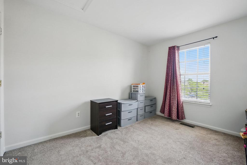 Ashburn, Virginia, 20147, United States, 3 Bedrooms Bedrooms, ,4 BathroomsBathrooms,Residential,For Sale,1850747