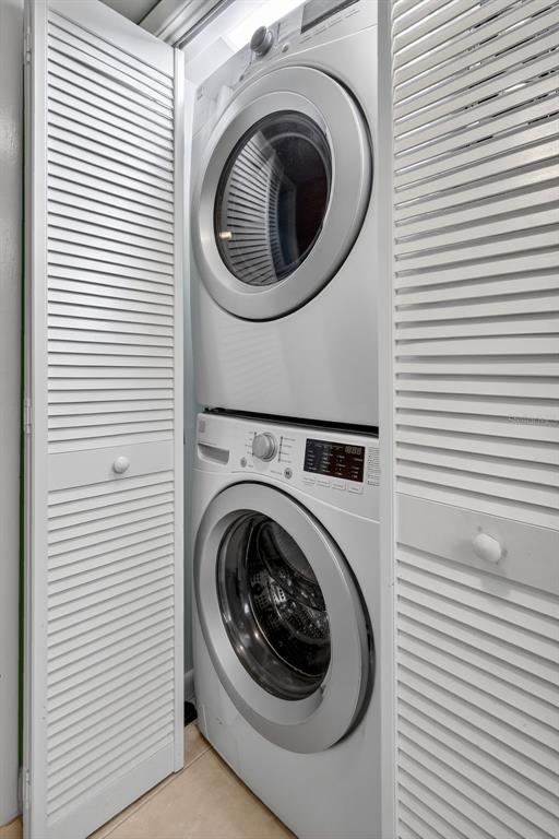 Largo, Florida, 33774, United States, 3 Bedrooms Bedrooms, ,3 BathroomsBathrooms,Residential,For Sale,1965170