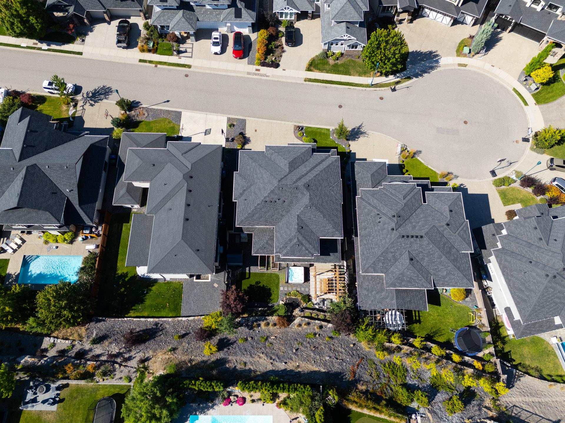 KELOWNA, British Columbia, V1W 5K2, CA, 5 Bedrooms Bedrooms, ,3 BathroomsBathrooms,Residential,For Sale,1960924