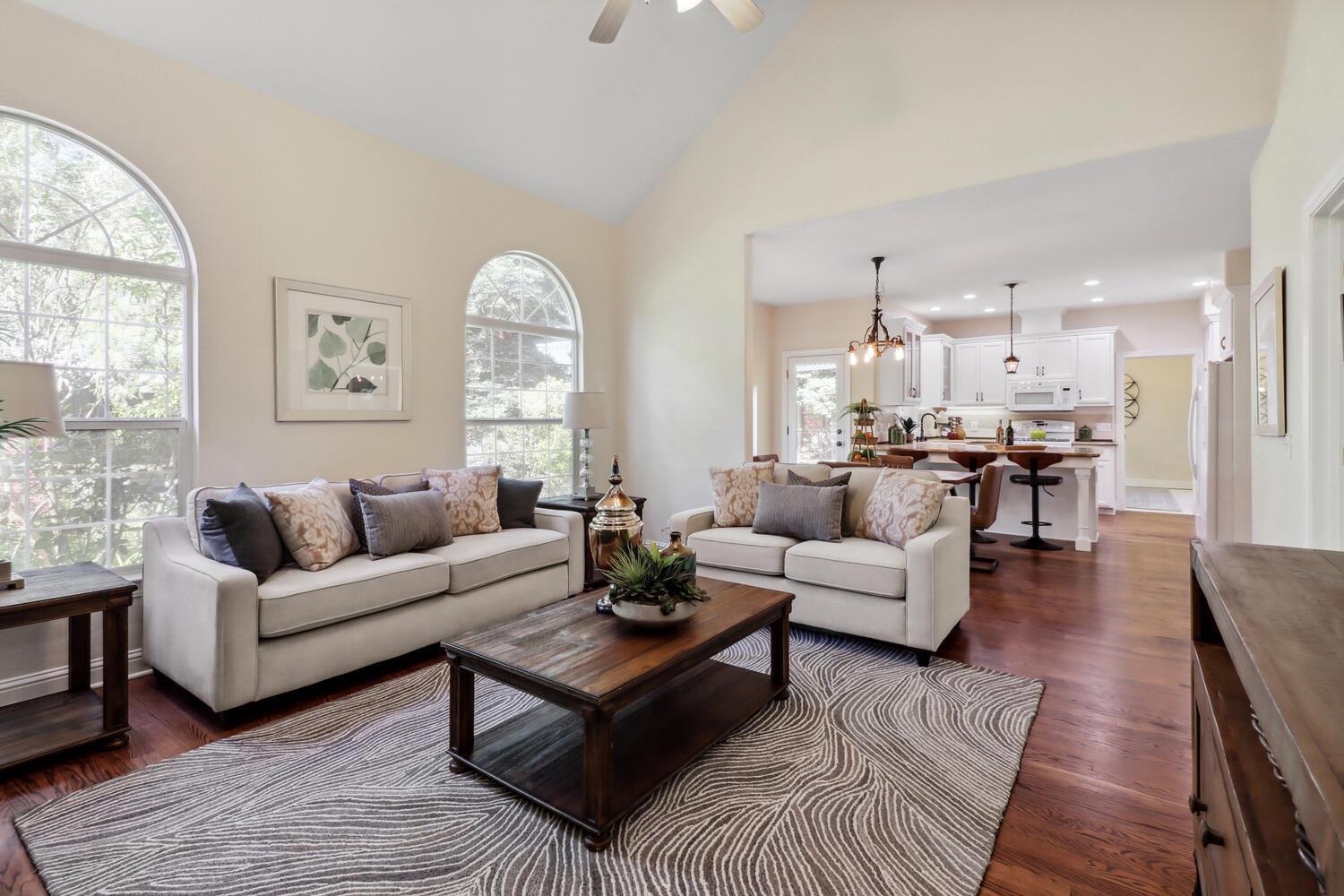 Davis, California, 95618, United States, 4 Bedrooms Bedrooms, ,3 BathroomsBathrooms,Residential,For Sale,1828068