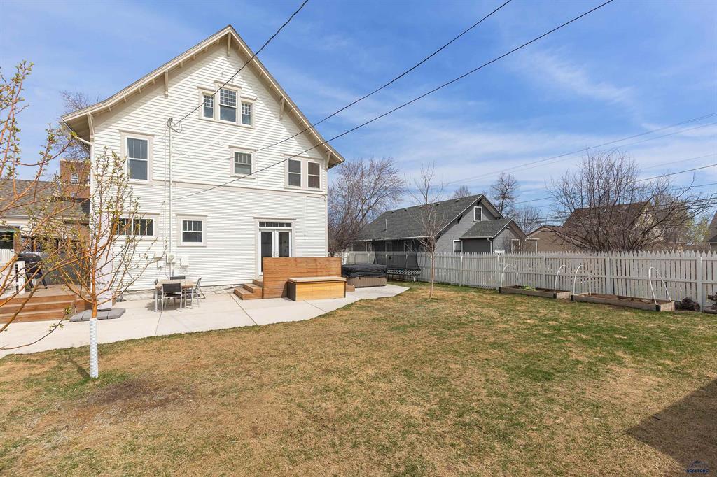 Rapid City, South Dakota, 57701, United States, 6 Bedrooms Bedrooms, ,3 BathroomsBathrooms,Residential,For Sale,1979556