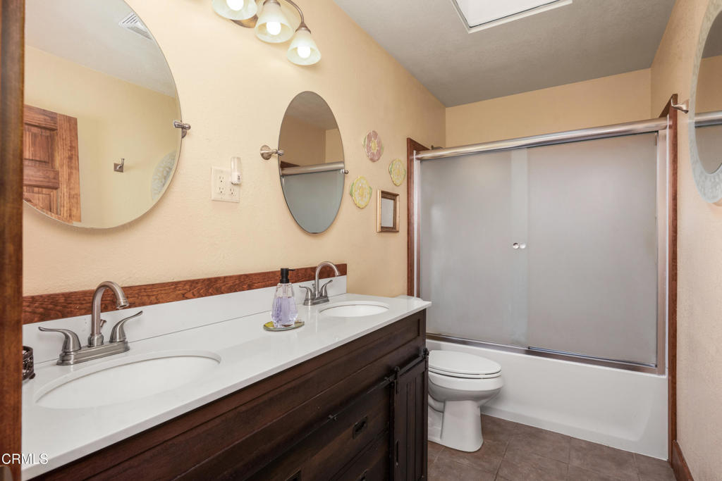 Oakhurst, California, 93644, United States, 4 Bedrooms Bedrooms, ,3 BathroomsBathrooms,Residential,For Sale,1839792