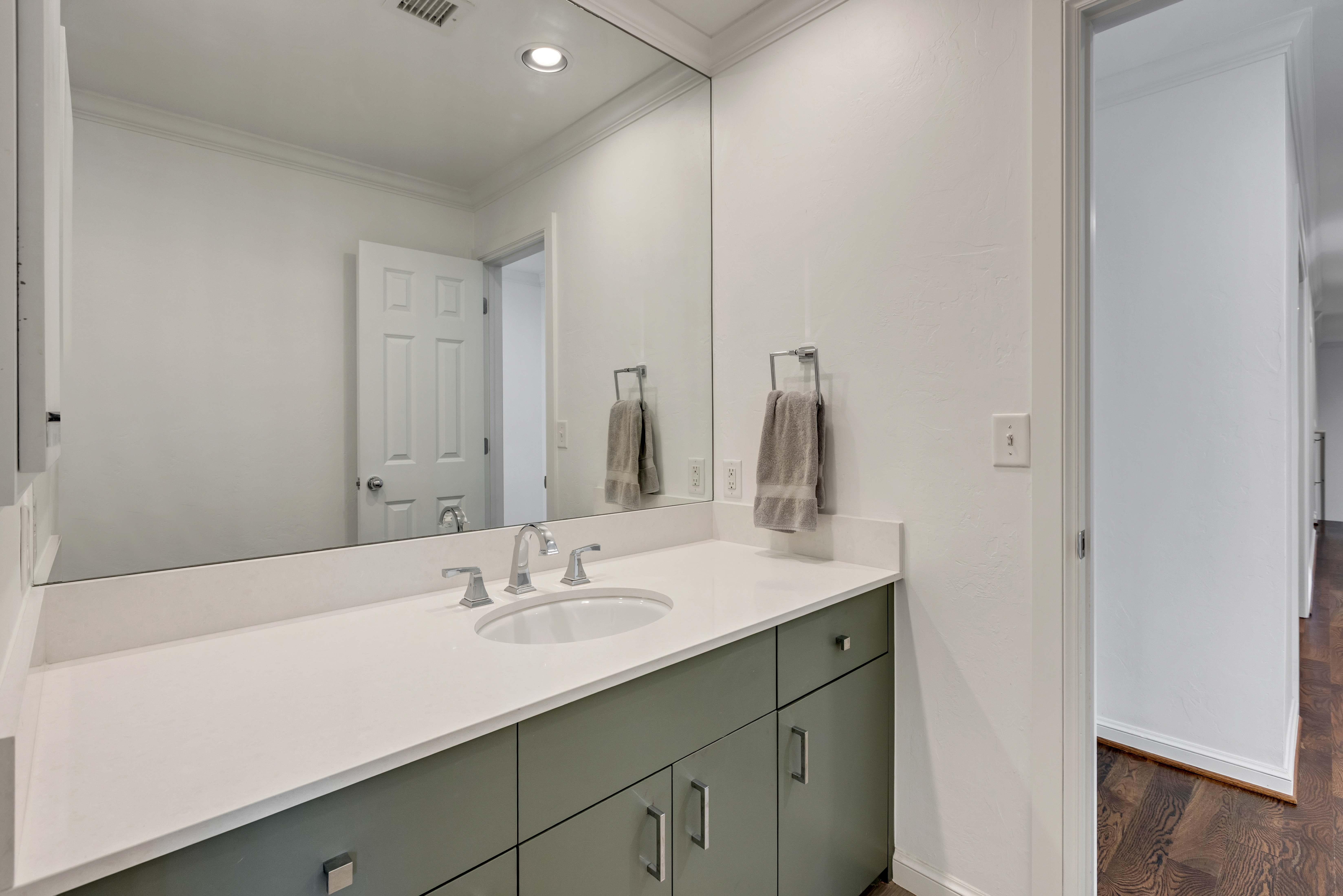  1913 Huntington Avenue, Nichols Hills, OK 73116 - 物件實景
