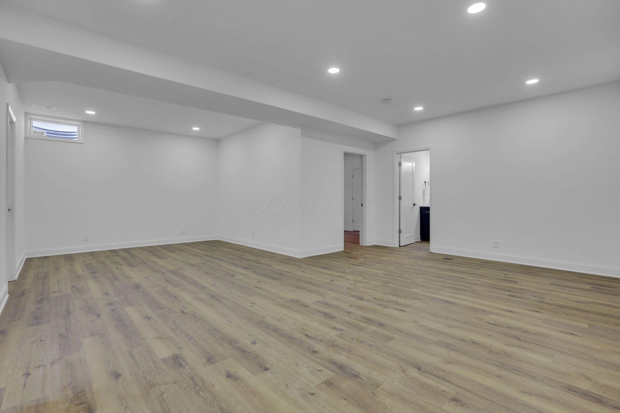 Grove City, Ohio, 43123, United States, 5 Bedrooms Bedrooms, ,4 BathroomsBathrooms,Residential,For Sale,1976085