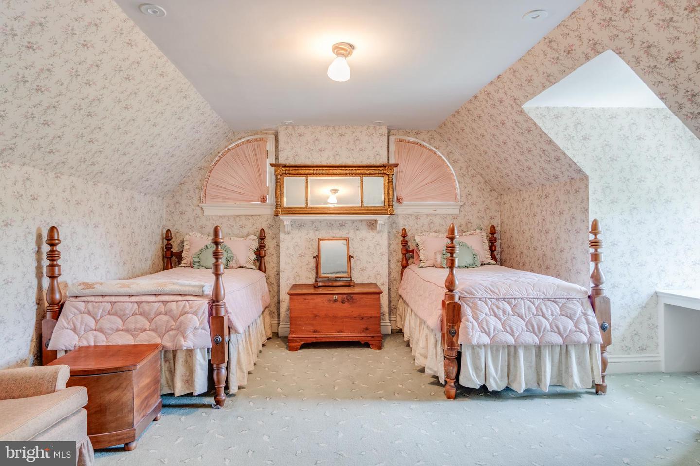 Alexandria, Virginia, 22301, United States, 4 Bedrooms Bedrooms, ,5 BathroomsBathrooms,Residential,For Sale,2000404