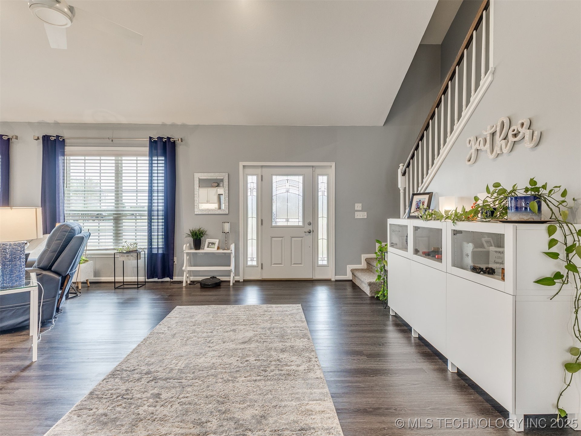 Mounds, Oklahoma, 74047, United States, 4 Bedrooms Bedrooms, ,4 BathroomsBathrooms,Residential,For Sale,1985246