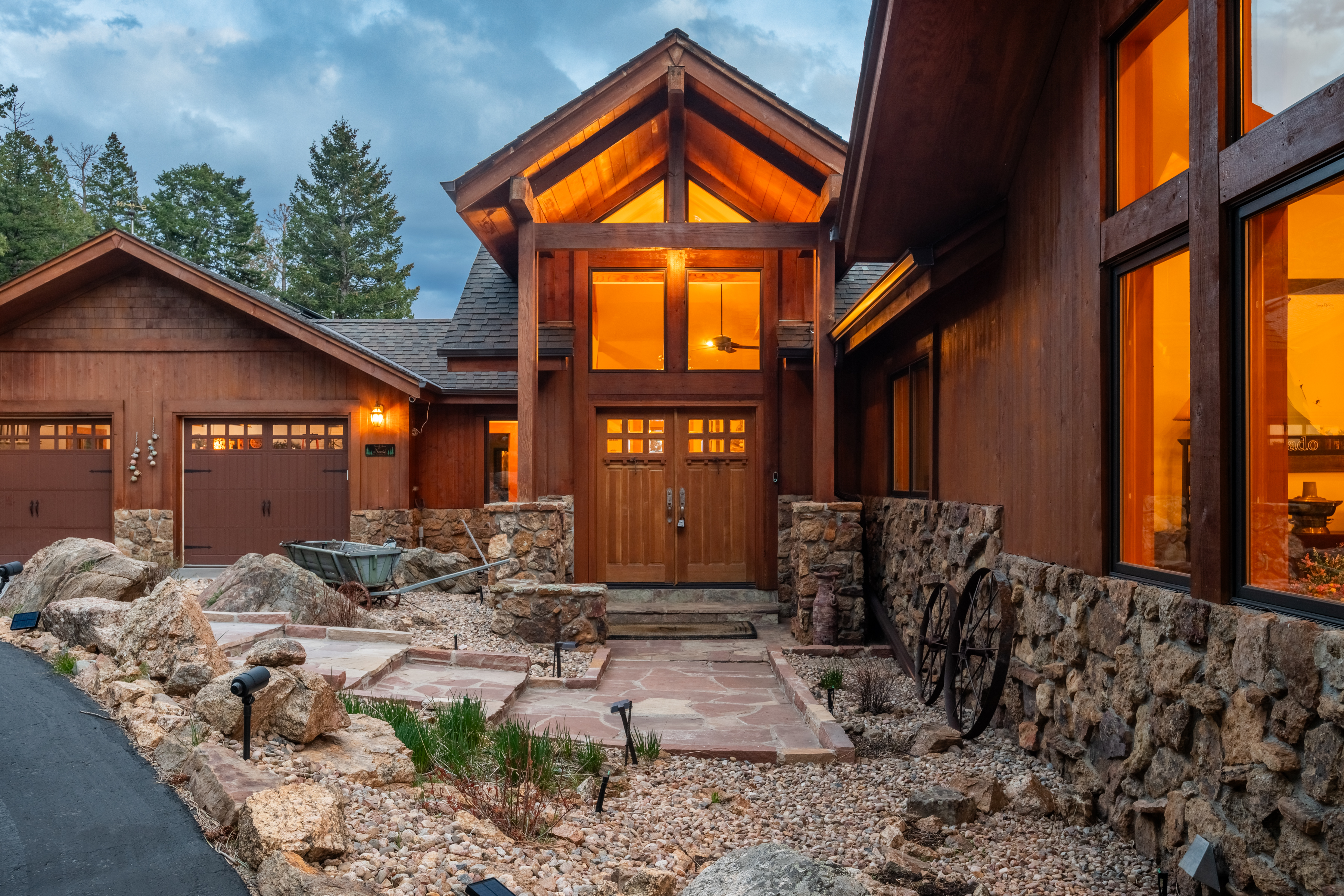  Main-Level Living in 2005-Built Timber Frame on Gentle 3.75 Acre Lot - 物件實景