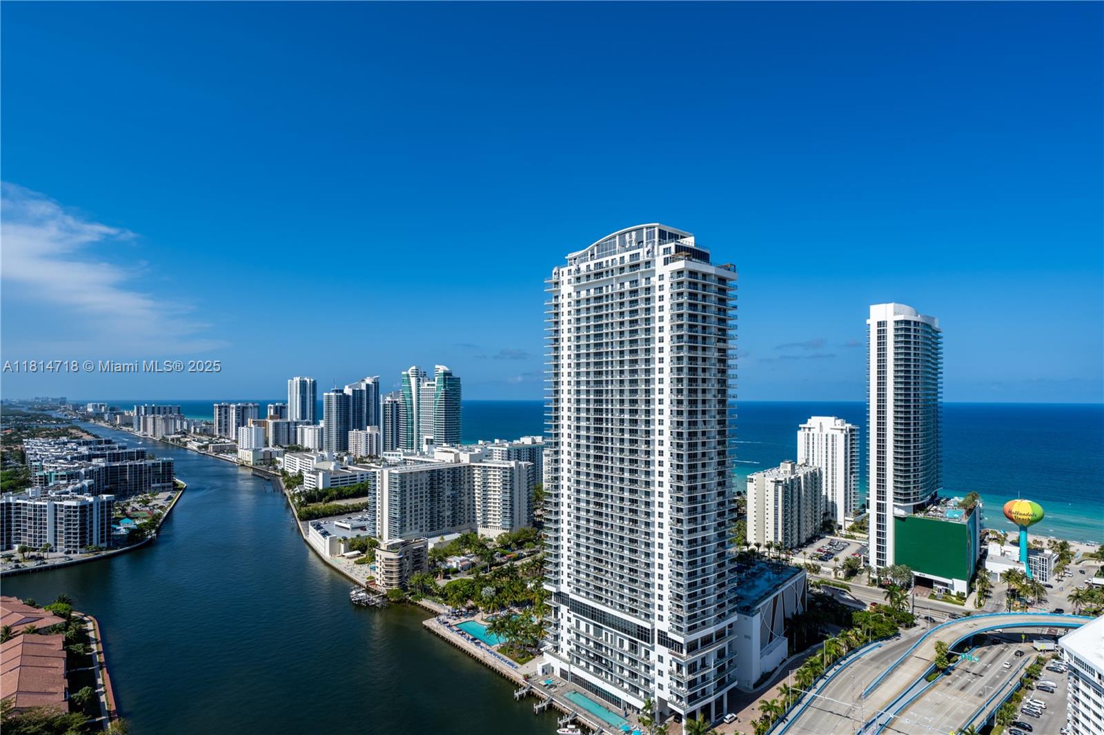 Hallandale Beach, Florida, 33009, United States, 2 Bedrooms Bedrooms, ,2 BathroomsBathrooms,Residential,For Sale,1840698