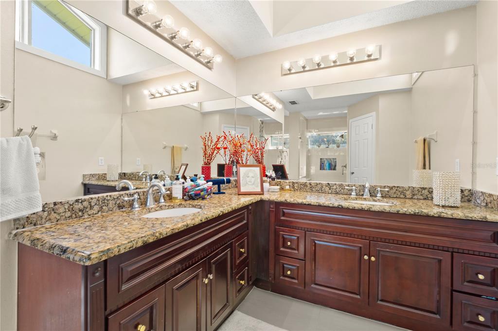 Windermere, Florida, 34786, United States, 4 Bedrooms Bedrooms, ,2 BathroomsBathrooms,Residential,For Sale,1956495