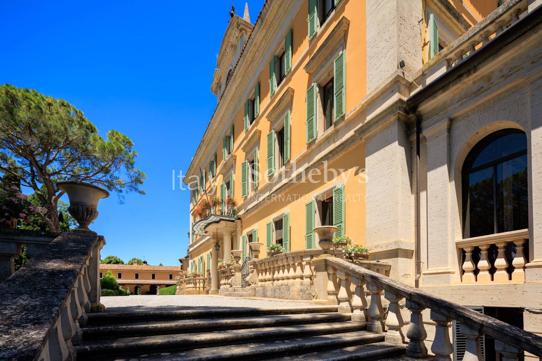 Magnificent historical villa with typical italian garden in Umbria - 物件實景