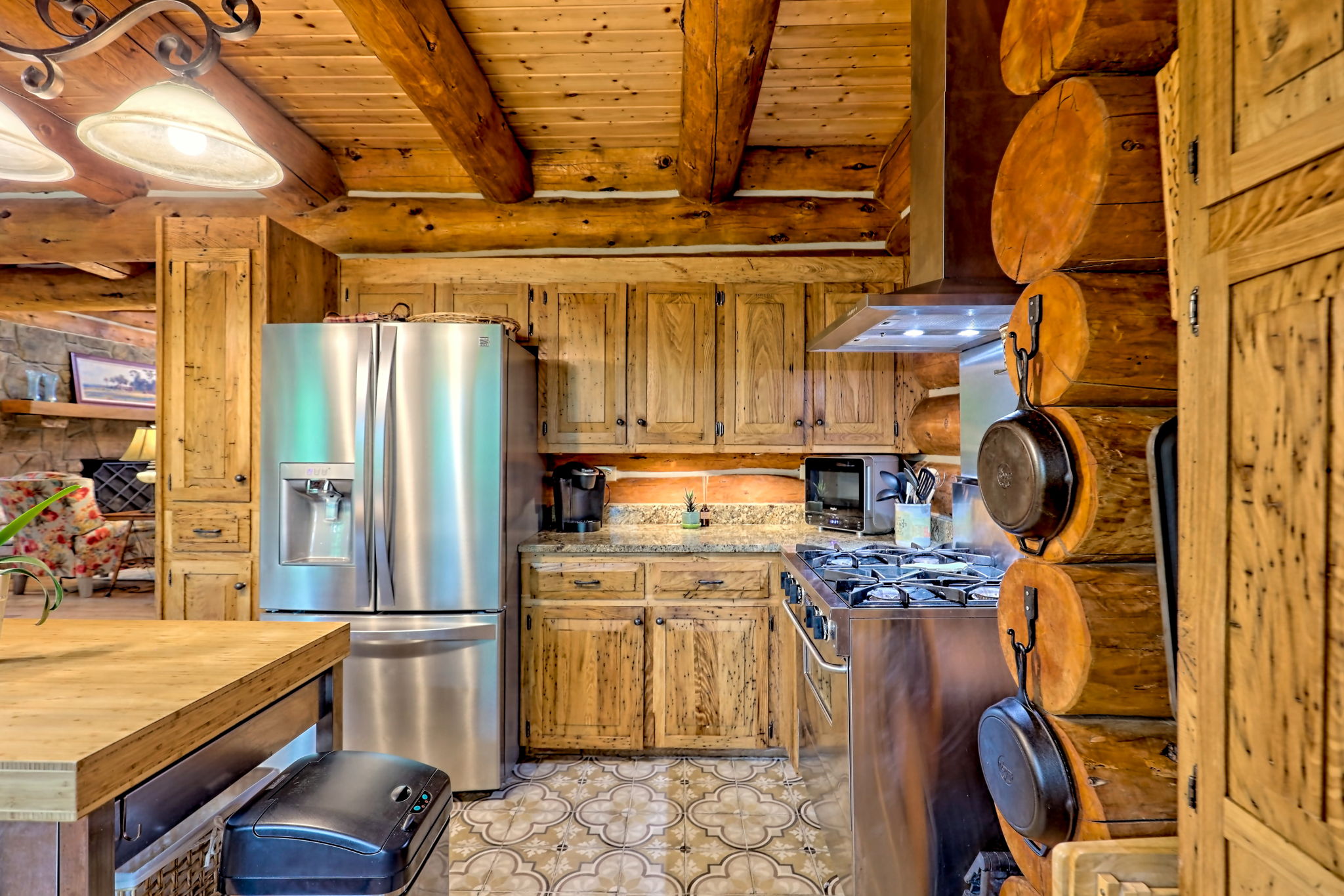 Warne, North Carolina, 28909, United States, 3 Bedrooms Bedrooms, ,3 BathroomsBathrooms,Residential,For Sale,1826737