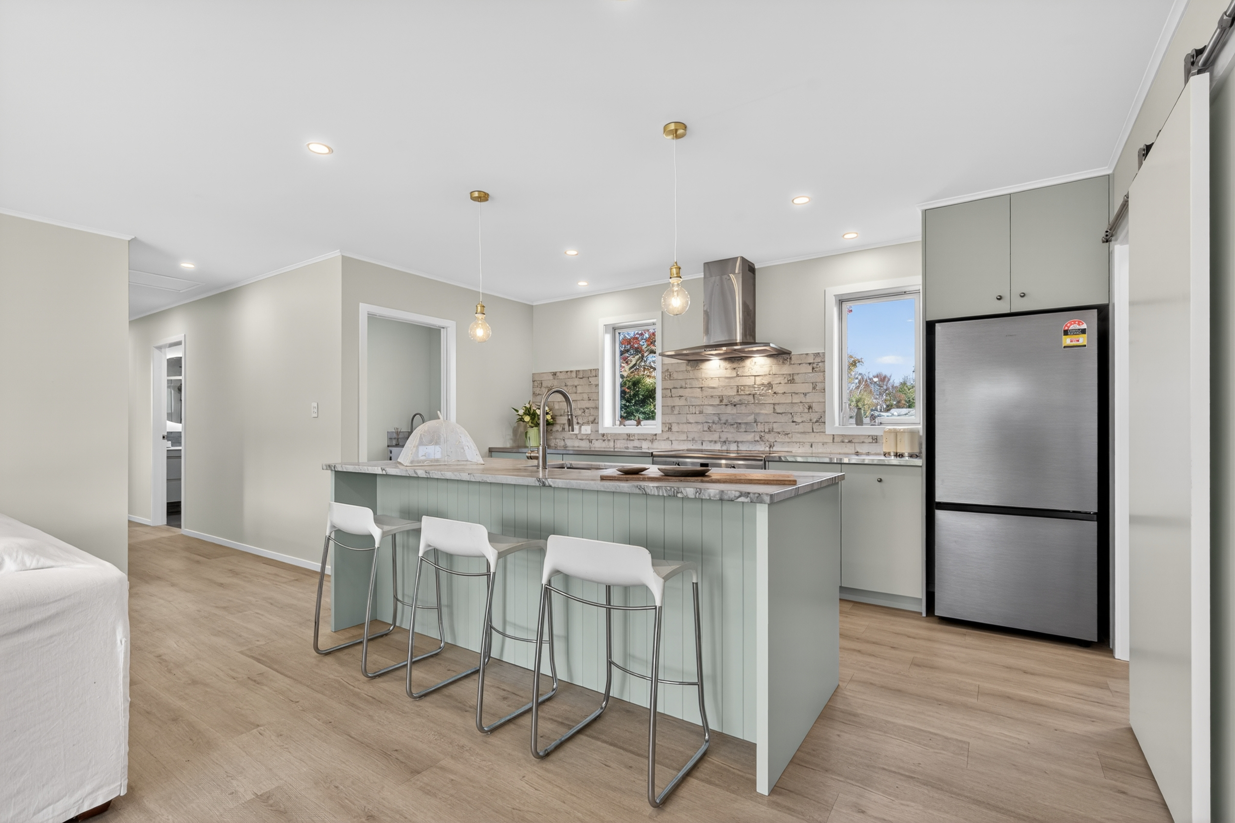  Brand New Home with Space and Potential - 物件實景