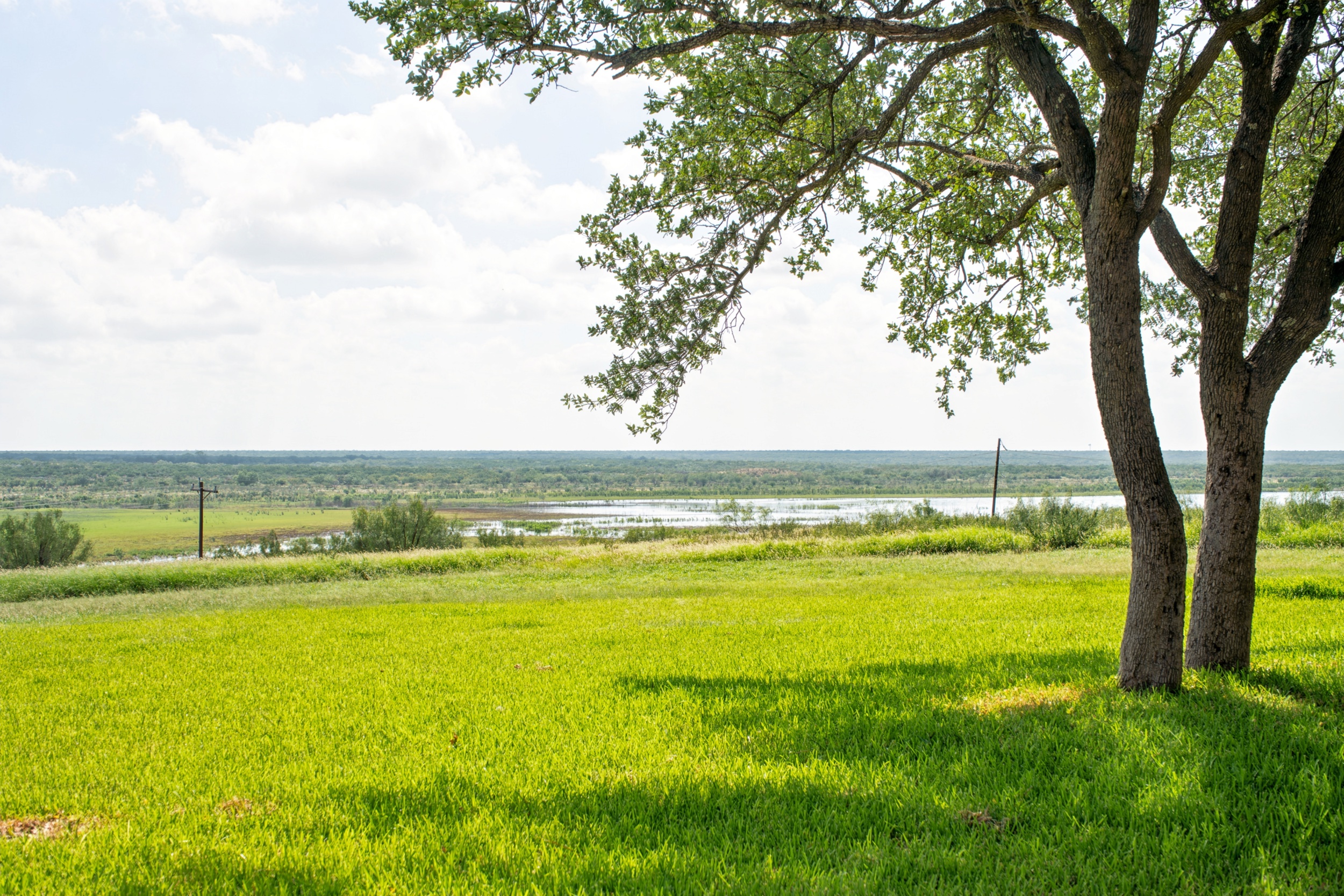  3,640+/- Acre Rosita Lake Ranch - 物件實景