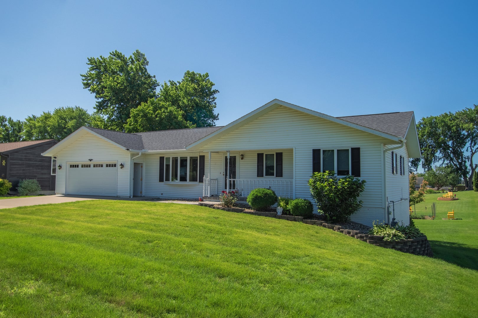 1st Ave, Fulton, IL 61252