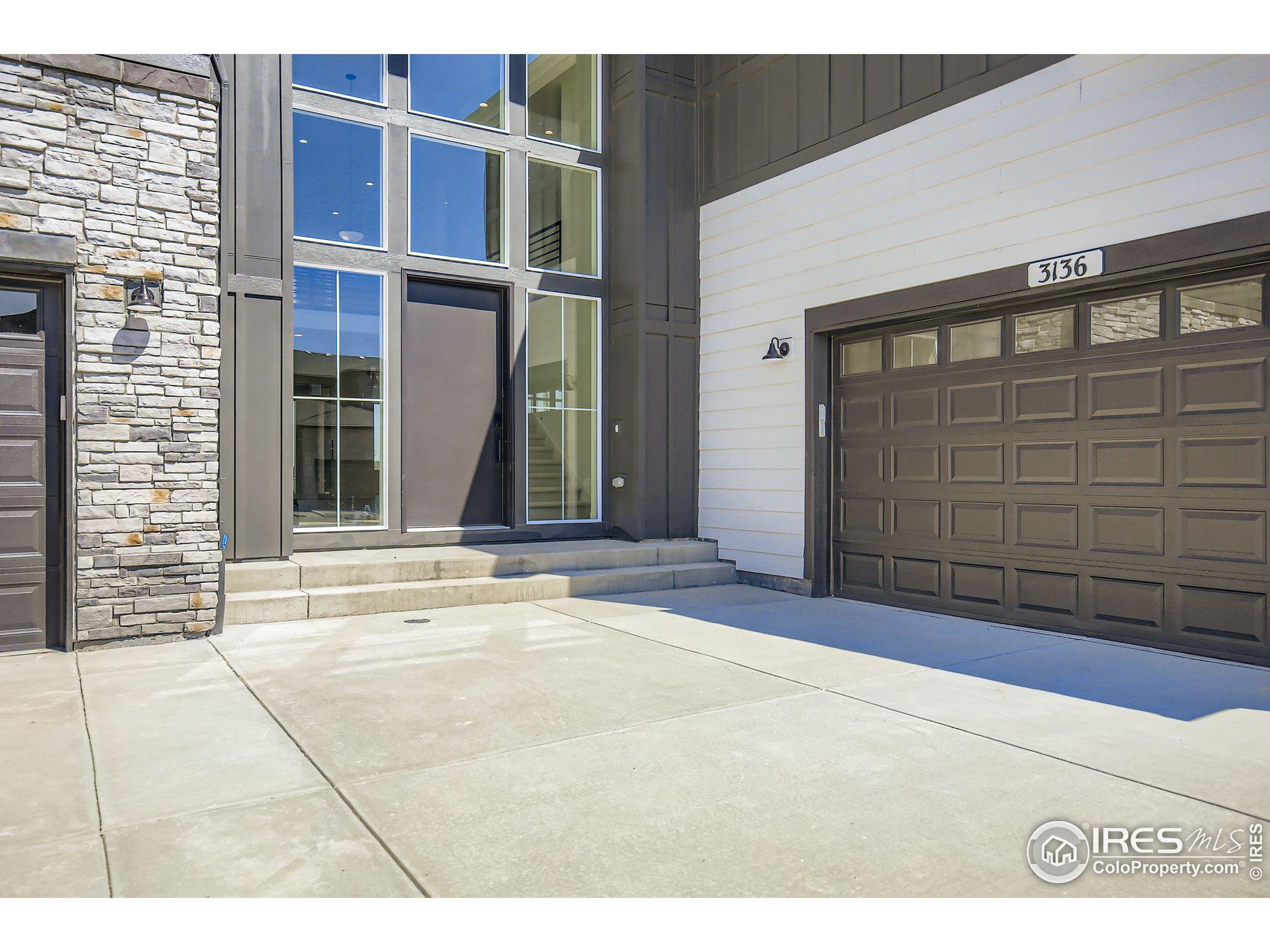 Loveland, Colorado, 80538, United States, 5 Bedrooms Bedrooms, ,6 BathroomsBathrooms,Residential,For Sale,1913101