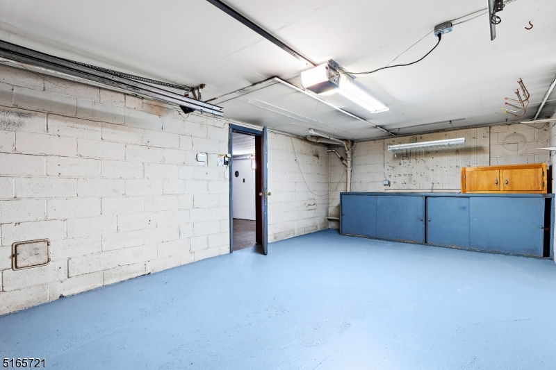 Clifton City, New Jersey, 07013-1523, United States, 3 Bedrooms Bedrooms, ,1 BathroomBathrooms,Residential,For Sale,1944968