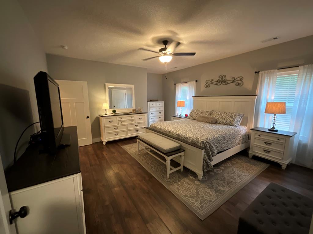 Ellijay, Georgia, 30540, United States, 3 Bedrooms Bedrooms, ,2 BathroomsBathrooms,Residential,For Sale,1911460