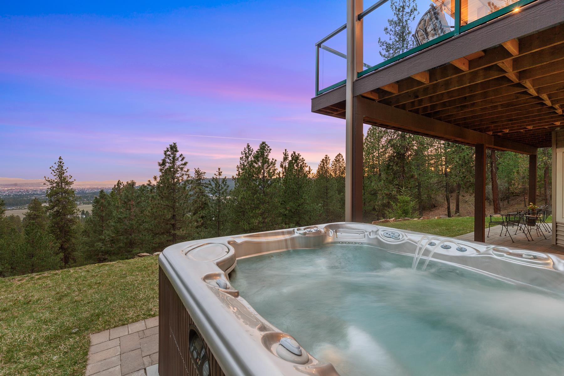 Newman Lake, Washington, 99025, United States, 3 Bedrooms Bedrooms, ,4 BathroomsBathrooms,Residential,For Sale,2028659