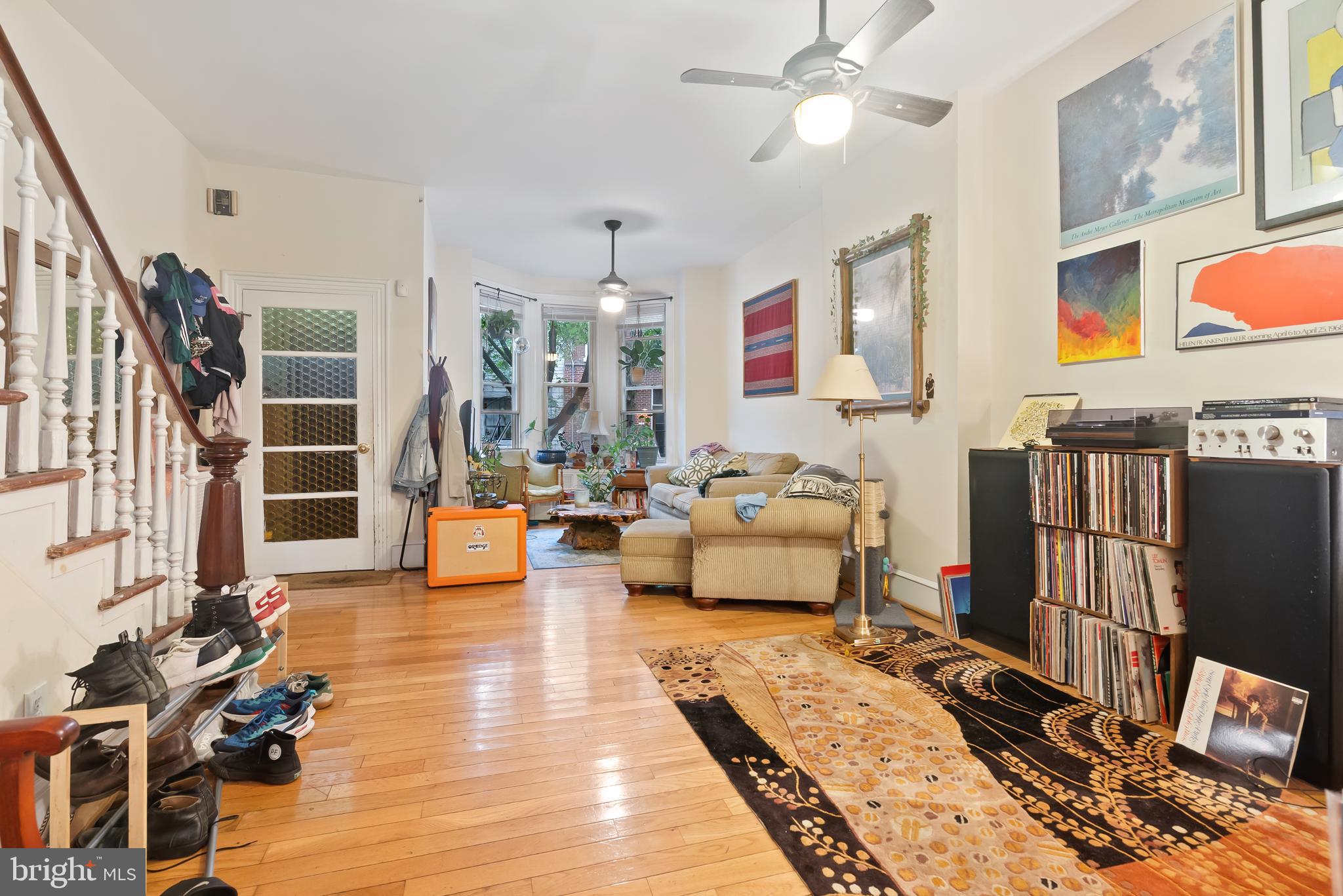 PHILADELPHIA, Pennsylvania, 19147, United States, 4 Bedrooms Bedrooms, ,2 BathroomsBathrooms,Residential,For Sale,1979341