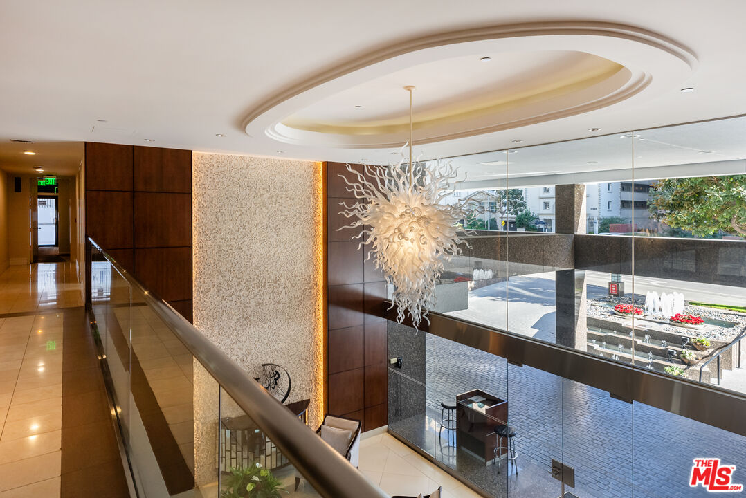 Los Angeles, California, 90024, United States, 2 Bedrooms Bedrooms, ,3 BathroomsBathrooms,Residential,For Sale,1883580