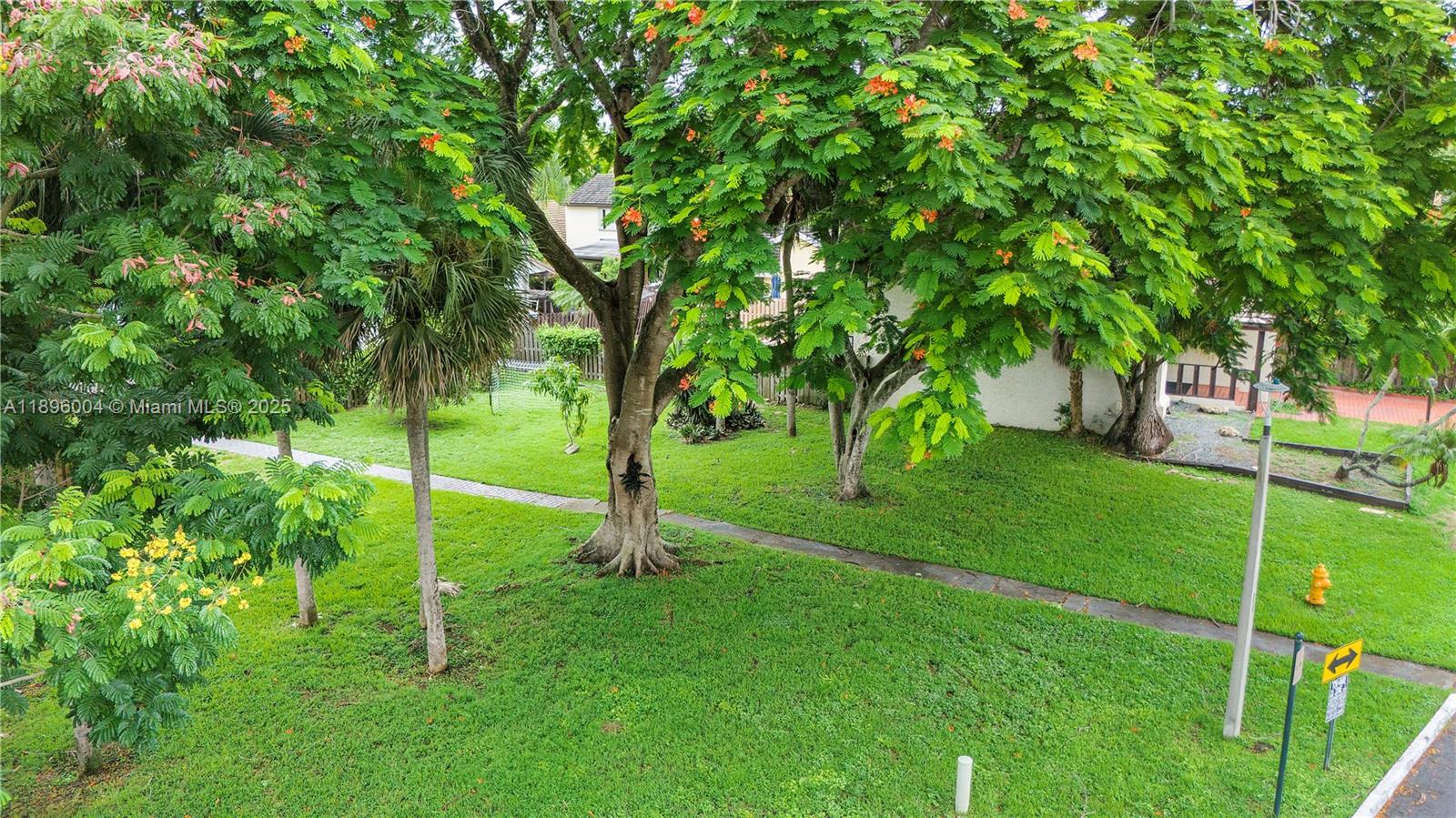 Miami, Florida, 33196, United States, 3 Bedrooms Bedrooms, ,3 BathroomsBathrooms,Residential,For Sale,1965722