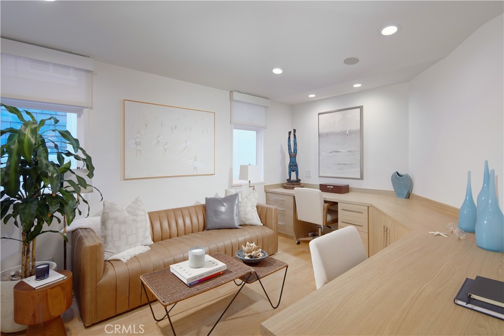 Newport Beach, California, 92661, United States, 7 Bedrooms Bedrooms, ,11 BathroomsBathrooms,Residential,For Sale,1877101