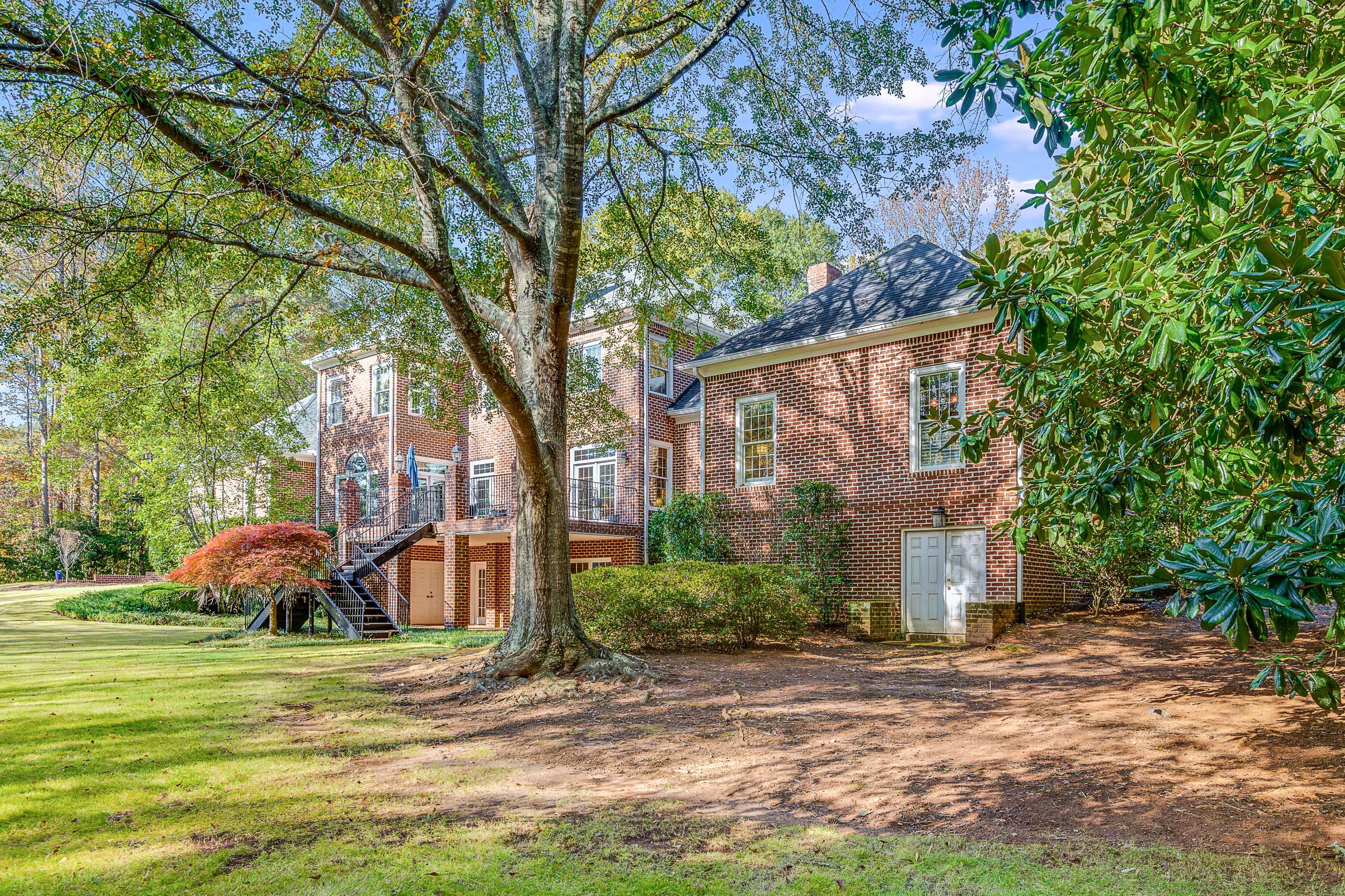  Elegant Georgian Estate on the Golf Course in White Oak Country Club - 物件實景