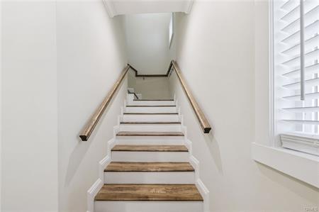 Los Angeles, California, 90016, United States, ,Residential,For Sale,1895088