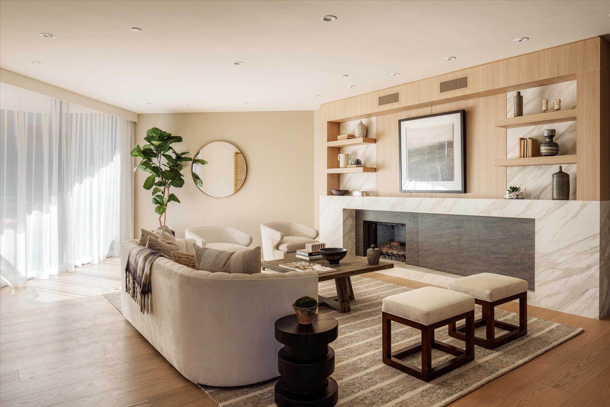  300 N Swall Dr - 物件實景