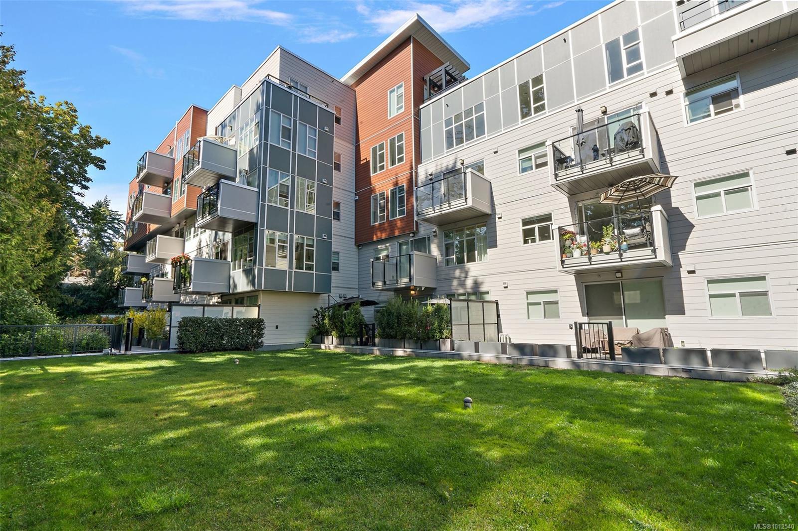 VIEW ROYAL, British Columbia, V9A 2P8, CA, 2 Bedrooms Bedrooms, ,Residential,For Sale,1948032