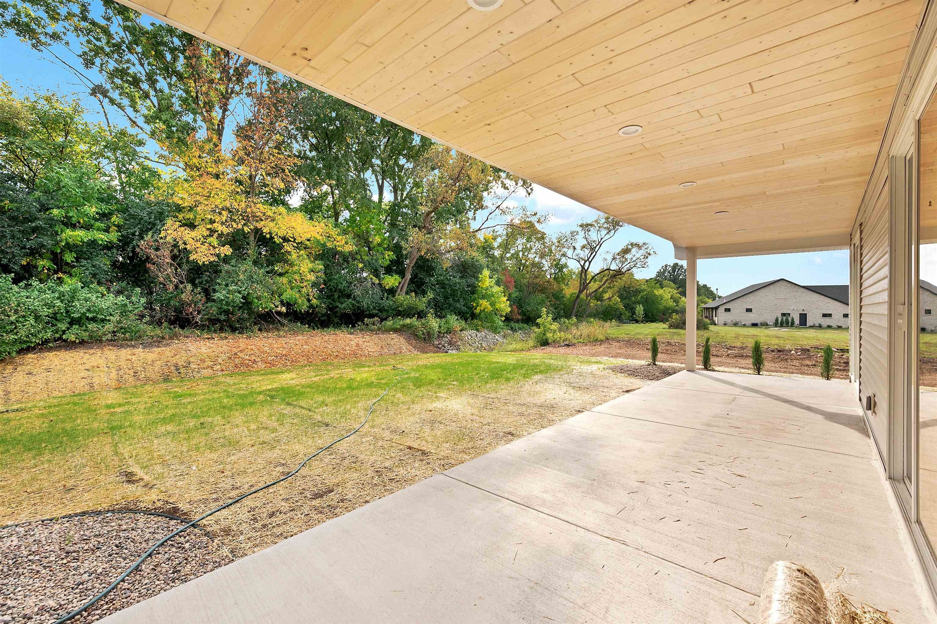 DE PERE, Wisconsin, 54115, United States, 2 Bedrooms Bedrooms, ,3 BathroomsBathrooms,Residential,For Sale,1978807