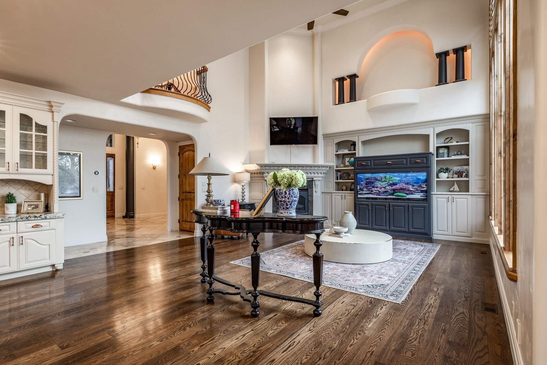  Custom 2-Story Parade Home with Dolphin Bolderscape Grotto Pool & 6 Car Garage - 物件實景