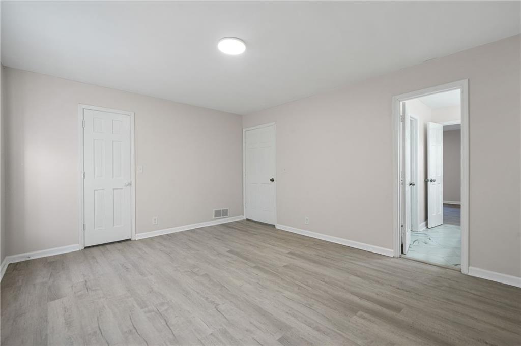 Snellville, Georgia, 30039, United States, 5 Bedrooms Bedrooms, ,4 BathroomsBathrooms,Residential,For Sale,1993862